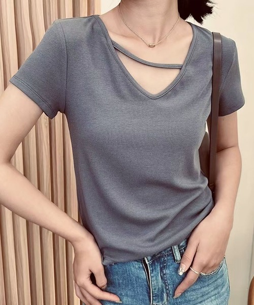 BANICO(バニコ)の「【Banico】クロスデザインVネック半袖トップス (SS)(Tシャツ/カットソー・レディース・グレー/オフホワイト/ブラック/ホワイト・MEDIUM/LARGE)」の18枚目の写真