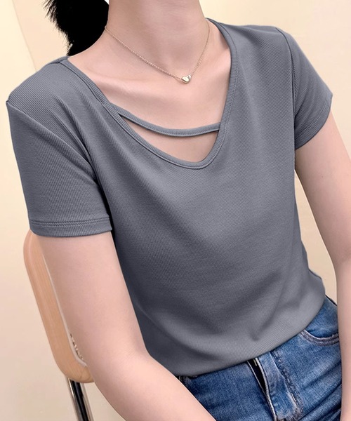 BANICO(バニコ)の「【Banico】クロスデザインVネック半袖トップス (SS)(Tシャツ/カットソー・レディース・グレー/オフホワイト/ブラック/ホワイト・MEDIUM/LARGE)」の17枚目の写真