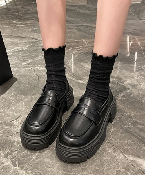 mebole(メボレ)の「ボリュームソールローファー(ローファー・レディース・アイボリー/ブラック/ブラウン・SMALL/MEDIUM/LARGE)」の3枚目の写真