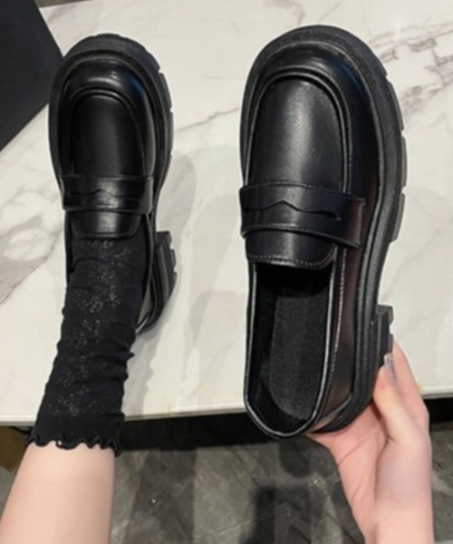 mebole(メボレ)の「ボリュームソールローファー(ローファー・レディース・アイボリー/ブラック/ブラウン・SMALL/MEDIUM/LARGE)」の11枚目の写真