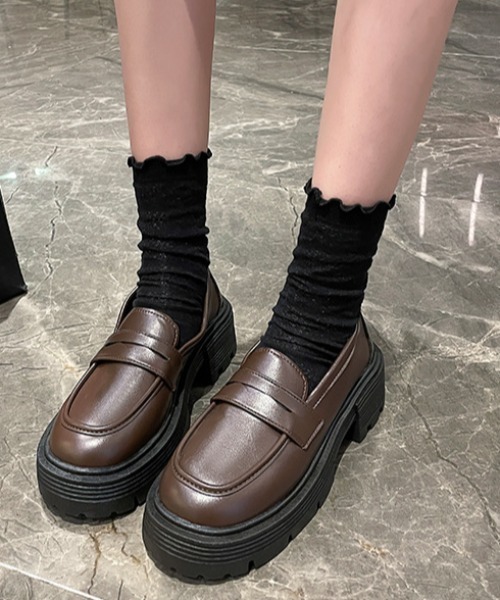 mebole(メボレ)の「ボリュームソールローファー(ローファー・レディース・アイボリー/ブラック/ブラウン・SMALL/MEDIUM/LARGE)」の20枚目の写真
