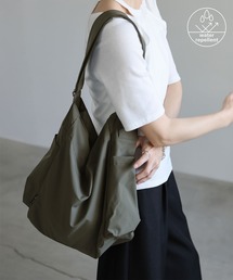 撥水ショルダーバッグ