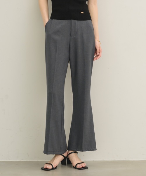 クロップドフレアパンツ（スラックス）｜NEUNA（ヌナ）のファッション