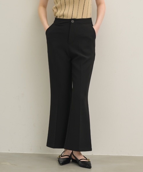 クロップドフレアパンツ（スラックス）｜NEUNA（ヌナ）のファッション