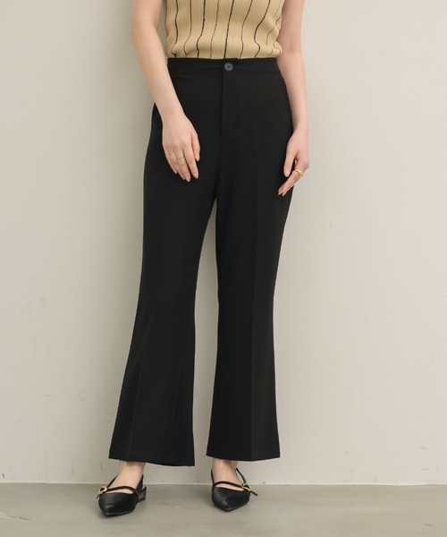 クロップドフレアパンツ（スラックス）｜NEUNA（ヌナ）の