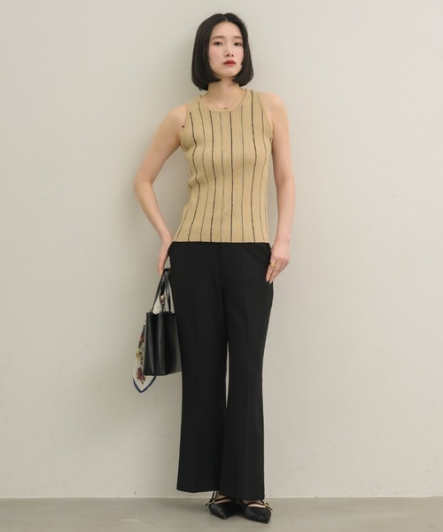 タグ付き新品★YONFAキックフレアクロップドレギパン チャコールグレーXS タグ付き新品☆YONFAキックフレアクロップドレギパン チャコールグレー