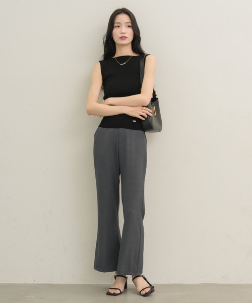 クロップドフレアパンツ（スラックス）｜NEUNA（ヌナ）のファッション