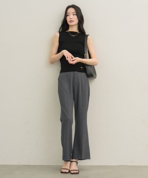 NEUNA(ヌナ)の「クロップドフレアパンツ(スラックス・レディース・ブラック/グレー・MEDIUM/SMALL)」の4枚目の写真