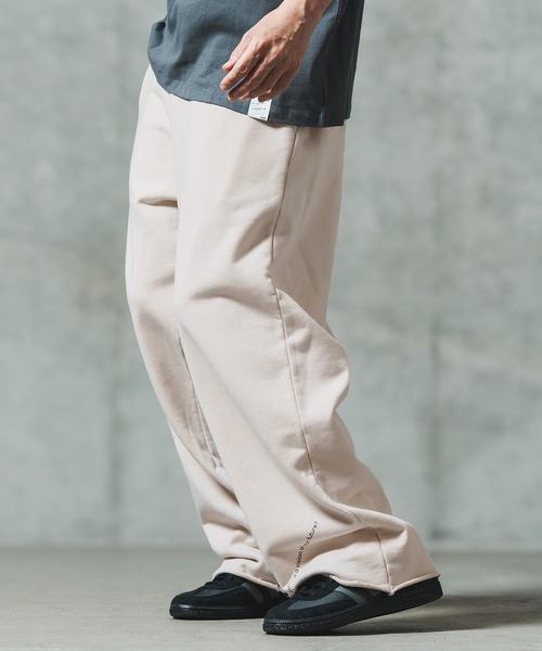 GLIMCLAP(グリムクラップ)の「mp13552- Wide straight sweat pants スウェットパンツ(スウェットパンツ・メンズ・ブラック/ミックスグレー/キナリ・S/M/L)」の14枚目の写真