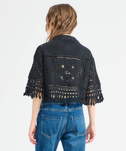 boussole（ブソル）の「BOUSSOLE / クロシェ トップス《ESTNATION EXCLUSIVE》（カーディガン/ボレロ・レディース・オフホワイト/ブラック・FREE）」の4枚目の写真