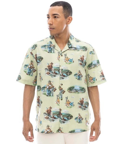 ELEMENT(エレメント)の「ELEMENT メンズ SBXE CAMP SS Tシャツ 【2025年春夏モデル】/エレメントSMOKEY BEARコラボ総柄半袖シャツ(シャツ/ブラウス・メンズ・グリーン系その他・MEDIUM/LARGE/X-LARGE)」の1枚目の写真