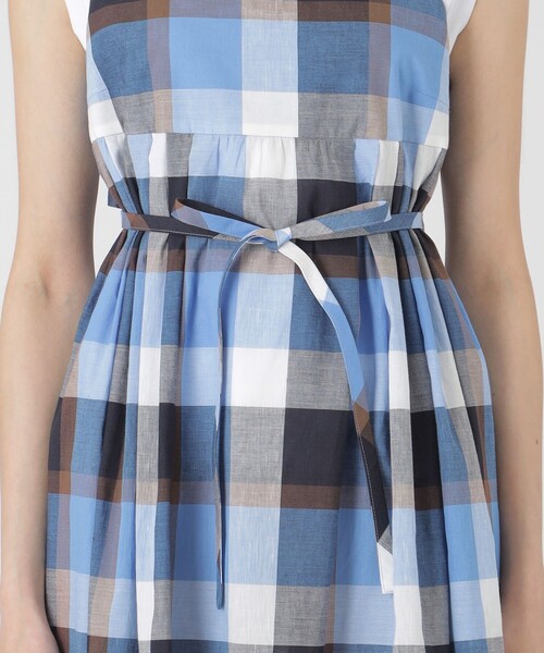 BLUE LABEL CRESTBRIDGE(ブルーレーベルクレストブリッジ)の「コットンリネンチェックドレス(ワンピース・レディース・ライトブルー/グリーン系その他2/レッド系その他4・38/36)」の15枚目の写真