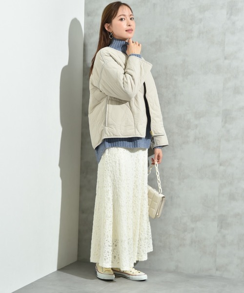 INTERPLANET（インタープラネット）の「ナイロンタフタ＊ファーキルトリバーシブルショートコート（ノーカラーコート・レディース・ブラック/グレイッシュベージュ・FREE）」の11枚目の写真