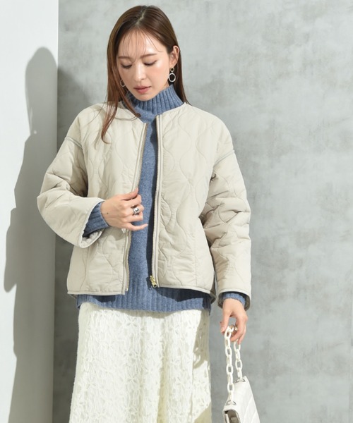 INTERPLANET（インタープラネット）の「ナイロンタフタ＊ファーキルトリバーシブルショートコート（ノーカラーコート・レディース・ブラック/グレイッシュベージュ・FREE）」の12枚目の写真