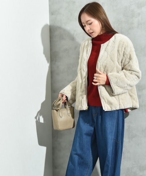 INTERPLANET（インタープラネット）の「ナイロンタフタ＊ファーキルトリバーシブルショートコート（ノーカラーコート・レディース・ブラック/グレイッシュベージュ・FREE）」の20枚目の写真