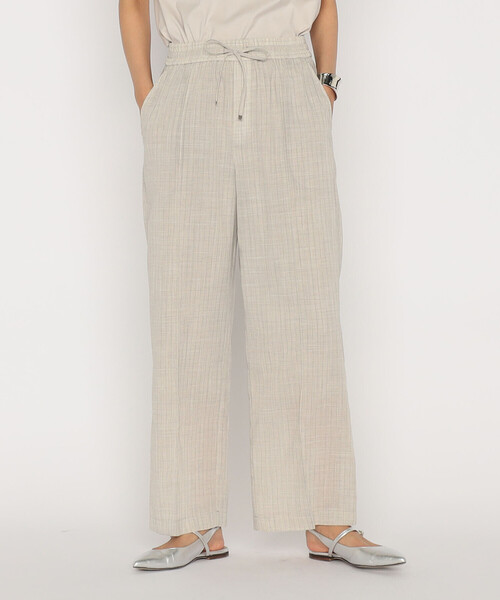 COMME CA（コムサ）の「【セットアップ対応】シアーボイルストライプ パンツ（スラックス・レディース・ブラック/ダークブラウン/キナリ・9号/11号）」の2枚目の写真