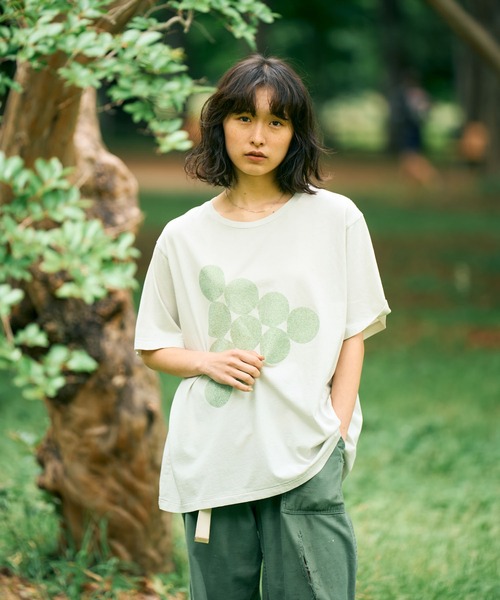 THE BOLDMAN(ザ ボールドマン)の「Logo Tee / ロゴTシャツ(Tシャツ/カットソー・メンズ・レッド/グリーン/イエロー系その他/ブルー/イエロー/ブルー系その他/グリーン系その他/レッド系その他・MEDIUM/LARGE)」の2枚目の写真