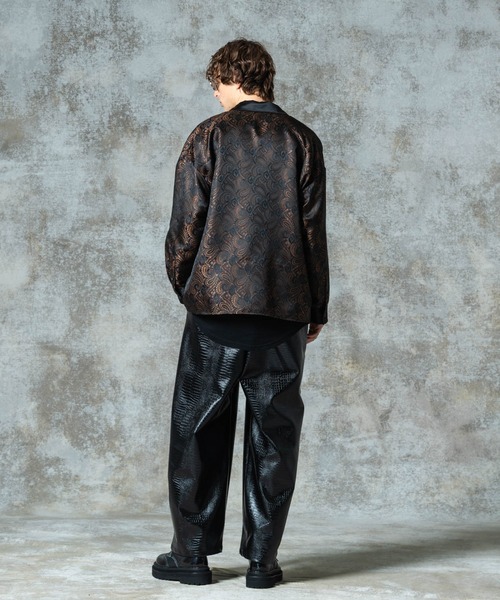glamb（グラム）の「Synth Leather Baggy Slacks / シンセレザーバギースラックス（スラックス・メンズ・ブラック/ブラック系その他・S/M/L）」の19枚目の写真