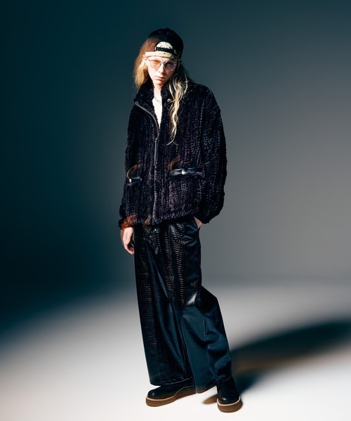 glamb（グラム）の「Synth Leather Baggy Slacks / シンセレザーバギースラックス（スラックス・メンズ・ブラック/ブラック系その他・S/M/L）」の21枚目の写真