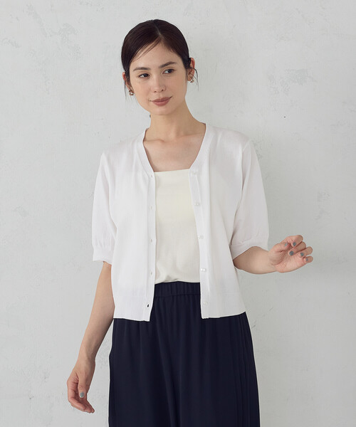 COMME CA ISM（コムサイズム）の「【接触冷感・ウォッシャブル】2WAY半袖 カーディガン（カーディガン/ボレロ・レディース・ホワイト/レッド/ブラック・MEDIUM/LARGE）」の2枚目の写真