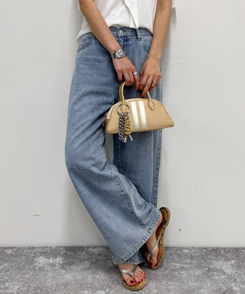 fredy emue（フレディエミュ）の「スポーティサテンボストンバッグ（ボストンバッグ・レディース・ベージュ/ライトブルー/ブラック・FREE）」の10枚目の写真