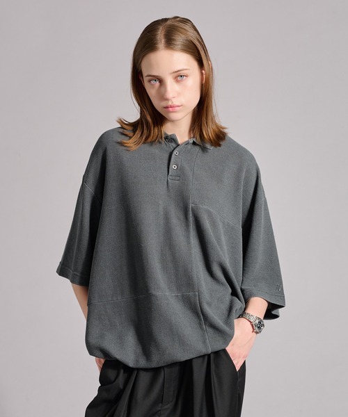 WETTEMPT（ウィテンプト）の「SWITCHING PIGMENT WAFFLE POLO / 切り替えピグメントワッフルポロ（ポロシャツ・メンズ・チャコール/ベージュ/グレー/ブルー・SMALL/MEDIUM/LARGE）」の6枚目の写真