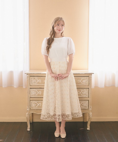 Areeam（アリーム）の「フラワー刺繍チュールスカート（スカート・レディース・オフホワイト/ライトパープル・FREE）」の4枚目の写真