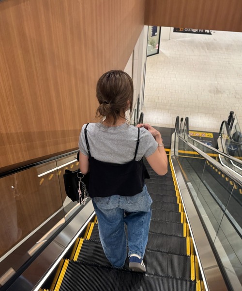 ISOOK(アイスー)の「リボンキャミソールリネンビスチェ(chiica select) / フレアビスチェ レイヤード 重ね着 ベスト クロップド丈 ショート丈 短丈 ブラック ベージュ 黒(キャミソール・レディース・ブラック/オートミール・FREE)」の6枚目の写真