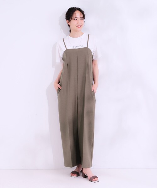 DRESKIP（ドレスキップ）の「【S-LL】Iラインですっきり見え 大人見えサロペット（サロペット/オーバーオール・レディース・ブラック/ブラウン系/チャコールグレー・01/02/03/04）」の13枚目の写真