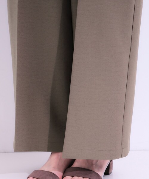 DRESKIP（ドレスキップ）の「【S-LL】Iラインですっきり見え 大人見えサロペット（サロペット/オーバーオール・レディース・ブラック/ブラウン系/チャコールグレー・01/02/03/04）」の22枚目の写真