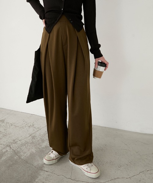 BONLECILL（ボンルシール）の「【マシンウォッシャブル / イージーケア / 全方向ストレッチ】キレイージータックパンツ／ポンチスラックス（スラックス・レディース・チャコールグレー/モスグリーン/ベージュ/ネイビー/ライトグレー/ブラウン/カーキ/アイボリー/ブラック/ダークグレー/ボルドー・S/L/M/SS）」の8枚目の写真