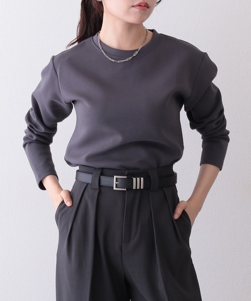 DAYRA(デイラ)の「ソリッドカラー クルーネック 長袖 ベーシック Tシャツ(Tシャツ/カットソー・レディース・ブラック/チャコールグレー/ホワイト/ベージュ/モカ/ミント・FREE/S)」の1枚目の写真