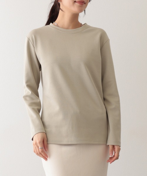 DAYRA(デイラ)の「ソリッドカラー クルーネック 長袖 ベーシック Tシャツ(Tシャツ/カットソー・レディース・ブラック/チャコールグレー/ホワイト/ベージュ/モカ/ミント・FREE/S)」の6枚目の写真