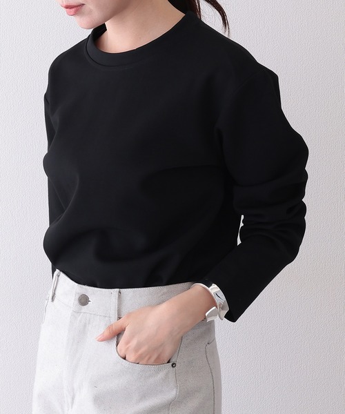 DAYRA(デイラ)の「ソリッドカラー クルーネック 長袖 ベーシック Tシャツ(Tシャツ/カットソー・レディース・ブラック/チャコールグレー/ホワイト/ベージュ/モカ/ミント・FREE/S)」の3枚目の写真