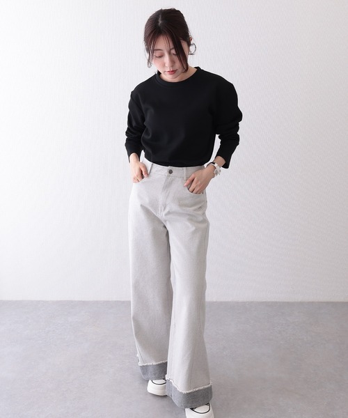 DAYRA(デイラ)の「ソリッドカラー クルーネック 長袖 ベーシック Tシャツ(Tシャツ/カットソー・レディース・ブラック/チャコールグレー/ホワイト/ベージュ/モカ/ミント・FREE/S)」の22枚目の写真