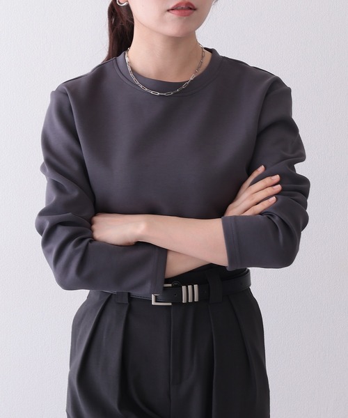 DAYRA(デイラ)の「ソリッドカラー クルーネック 長袖 ベーシック Tシャツ(Tシャツ/カットソー・レディース・ブラック/チャコールグレー/ホワイト/ベージュ/モカ/ミント・FREE/S)」の15枚目の写真