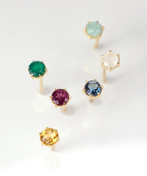 anq.（アンク）の「「anq.」SV925・レインボームーンストーン/シトリン/グリーンオニキス/アマゾナイト/ロンドンブルートパーズ/ロードライトガーネット　ピアス（ピアス（両耳用）・レディース・ブルー/クリアイエロー/ライトブルー/ホワイト/グリーン/ピンク・ONE SIZE）」の6枚目の写真
