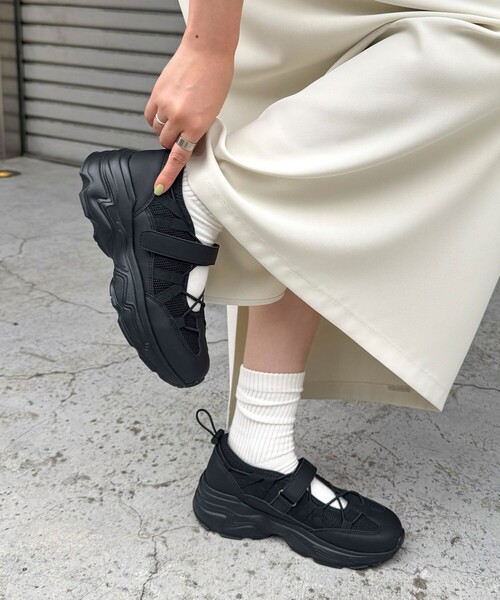 fredy emue（フレディエミュ）の「ベルクロメッシュスニーカー（スニーカー・レディース・ブラック/オフホワイト・M/S/L）」の4枚目の写真