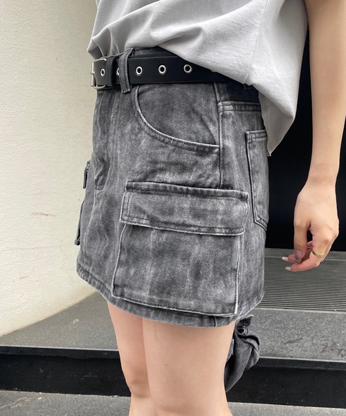 ROGER AND RAW(ロジャーアンドロウ)の「ベルト付きムラ染めショートスカパン ミニスカート ショートパンツ(スカート・レディース・スミクロ/ホワイト・SMALL/MEDIUM)」の6枚目の写真