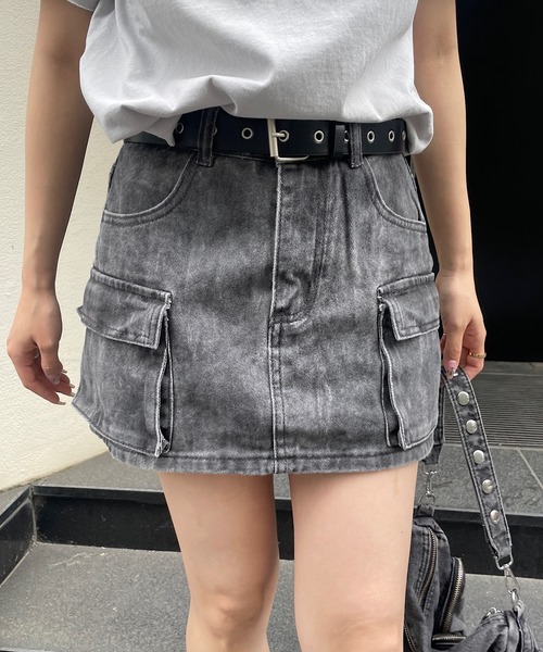 ROGER AND RAW(ロジャーアンドロウ)の「ベルト付きムラ染めショートスカパン ミニスカート ショートパンツ(スカート・レディース・スミクロ/ホワイト・SMALL/MEDIUM)」の7枚目の写真