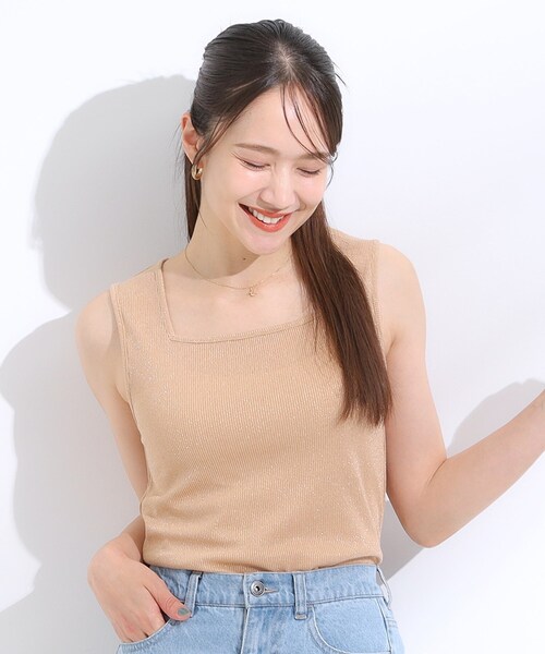 DRESKIP(ドレスキップ)の「【S-LL】デコルテラインをきれいに魅せる ラメテレコタンクトップ(タンクトップ・レディース・ゴールド/ライトオレンジ系/ブラック/シルバー・02/01/04/03)」の14枚目の写真