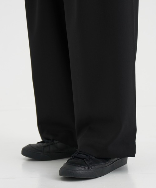 マーカウェア　スラックス MARKAWARE/マーカウェア】別注 TRIPLE PLEATED WIDE TROUSERS