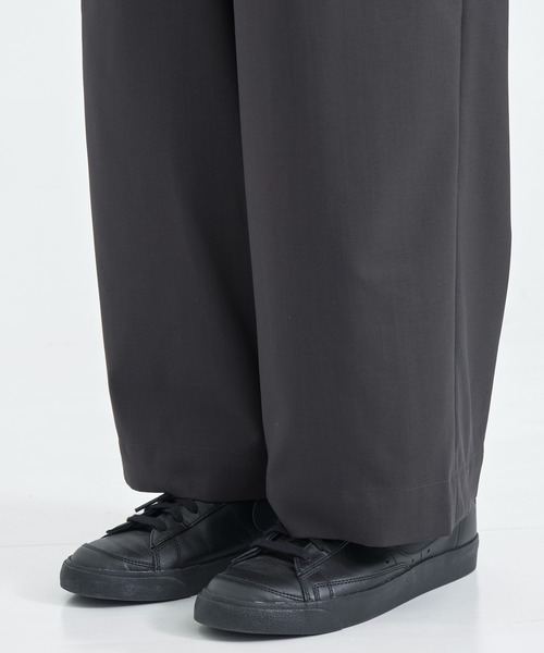 MARKAWARE/マーカウェア】TRIPLE PLEATED EASY TROUSERS