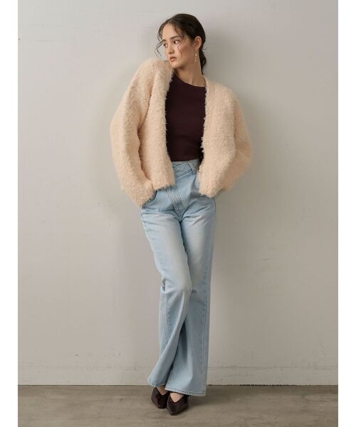 LAGUNAMOON(ラグナムーン)の「スリムフレアデニムパンツ(デニムパンツ・レディース・ライトブルー/モカ・SMALL/MEDIUM)」の6枚目の写真