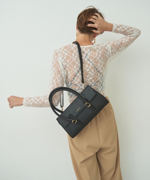 BARRETTA(バレッタ)の「フラップ2WAYボストンバッグ(ショルダーバッグ・レディース・ブラック/ベージュ/オレンジ・FREE)」の12枚目の写真