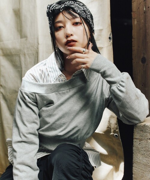 Subciety(サブサエティ)の「One shoulder sweatshirt【WOMEN】(スウェット・レディース・グレー/ブラック・FREE)」の16枚目の写真