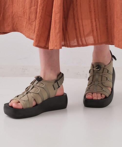 OPAQUE.CLIP（オペークドットクリップ）の「ボリュームソールスポーティサンダル（サンダル・レディース・チャコールグレー/ブラック/ブラウン系・02/03）」の4枚目の写真