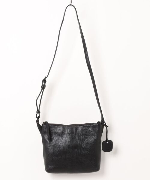 genten(ゲンテン)の「ゴートベーシック ショルダーバッグ(ショルダーバッグ・レディース・ブラウン/ダークブラック/グレー/ダークグレー・FREE)」の2枚目の写真