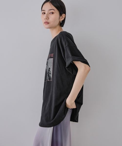 JEANASIS(ジーナシス)の「ROCKSHRINEヴィンテージ TEE/586509(Tシャツ/カットソー・レディース・チャコールグレー/ブラック/レッド/ホワイト・FREE)」の7枚目の写真