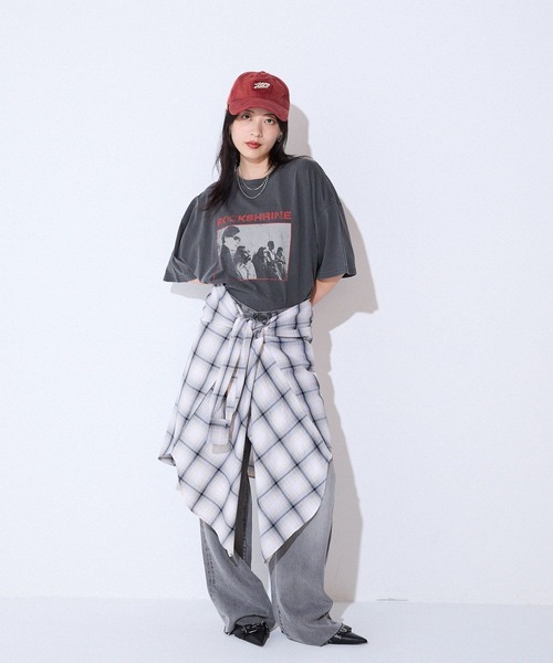 JEANASIS(ジーナシス)の「ROCKSHRINEヴィンテージ TEE/586509(Tシャツ/カットソー・レディース・チャコールグレー/ブラック/レッド/ホワイト・FREE)」の22枚目の写真